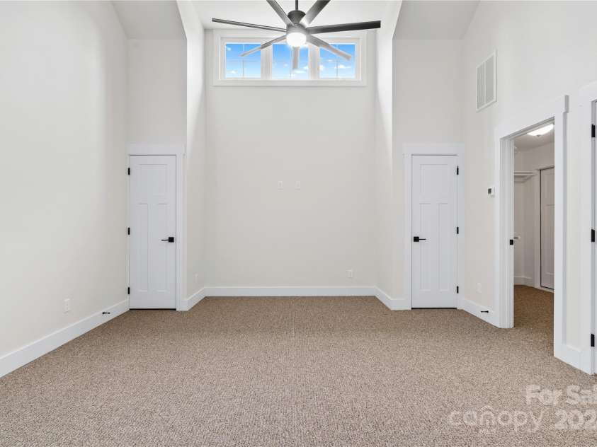 26 Heartleaf Circle, Arden, NC 28704.  MLS# CAR4166917, YatesRealty ID 5482. Similar Unit