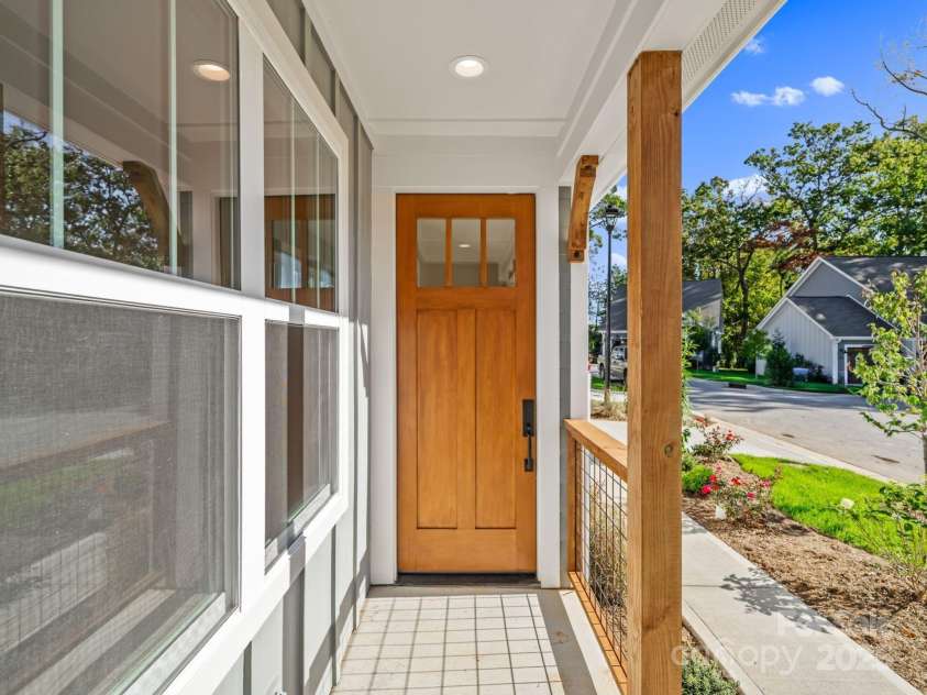 26 Heartleaf Circle, Arden, NC 28704.  MLS# CAR4314580, YatesRealty ID 5482. 