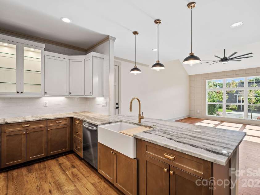 26 Heartleaf Circle, Arden, NC 28704.  MLS# CAR4314580, YatesRealty ID 5482. 