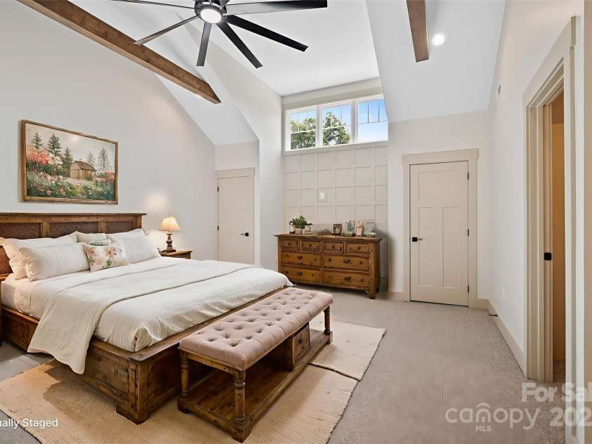 26 Heartleaf Circle, Arden, NC 28704.  MLS# CAR4314580, YatesRealty ID 5482. 