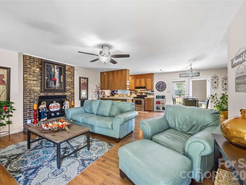305 Timberland Drive, Grover, NC 28073.  MLS# CAR4429989, YatesRealty ID 54820. 