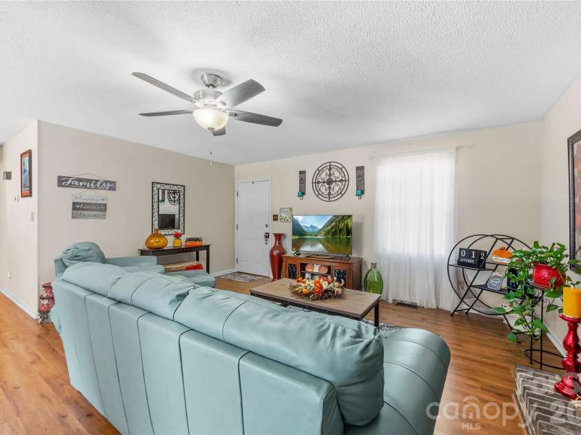 305 Timberland Drive, Grover, NC 28073.  MLS# CAR4429989, YatesRealty ID 54820. 