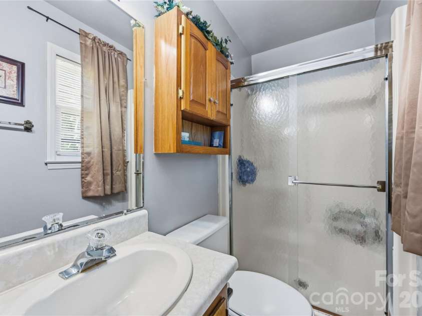 305 Timberland Drive, Grover, NC 28073.  MLS# CAR4429989, YatesRealty ID 54820. 