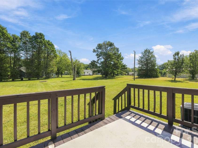 305 Timberland Drive, Grover, NC 28073.  MLS# CAR4429989, YatesRealty ID 54820. 