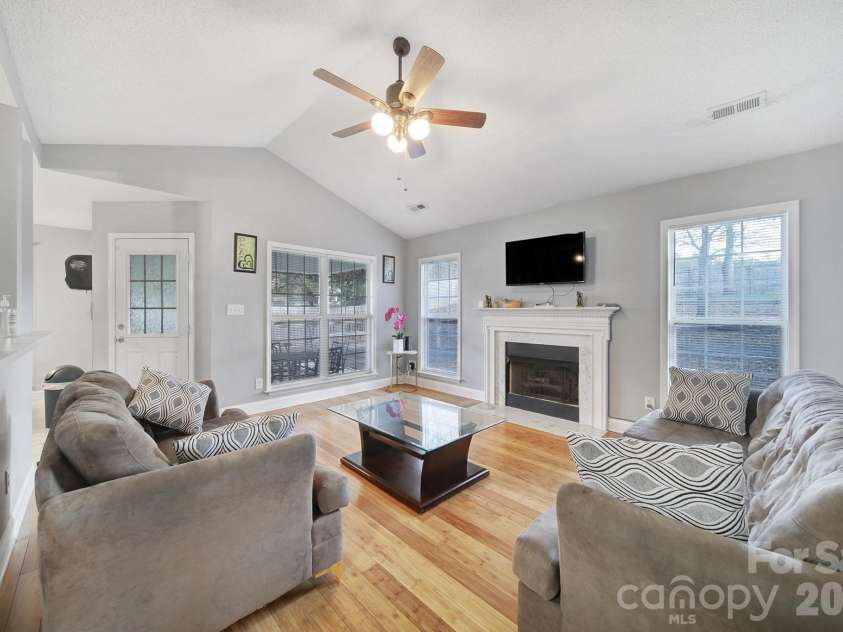 713 Pesca Lane, Matthews, NC 28104.  MLS# CAR4431408, YatesRealty ID 54821. 