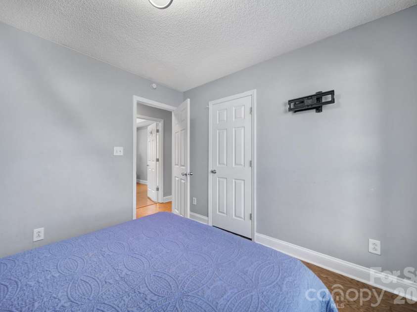 713 Pesca Lane, Matthews, NC 28104.  MLS# CAR4431408, YatesRealty ID 54821. 