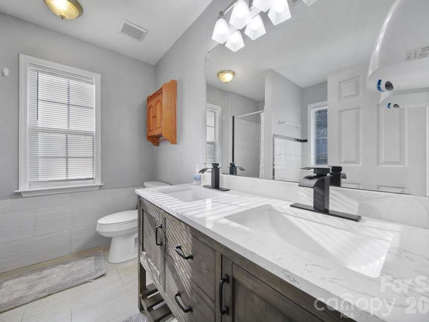 713 Pesca Lane, Matthews, NC 28104.  MLS# CAR4431408, YatesRealty ID 54821. 