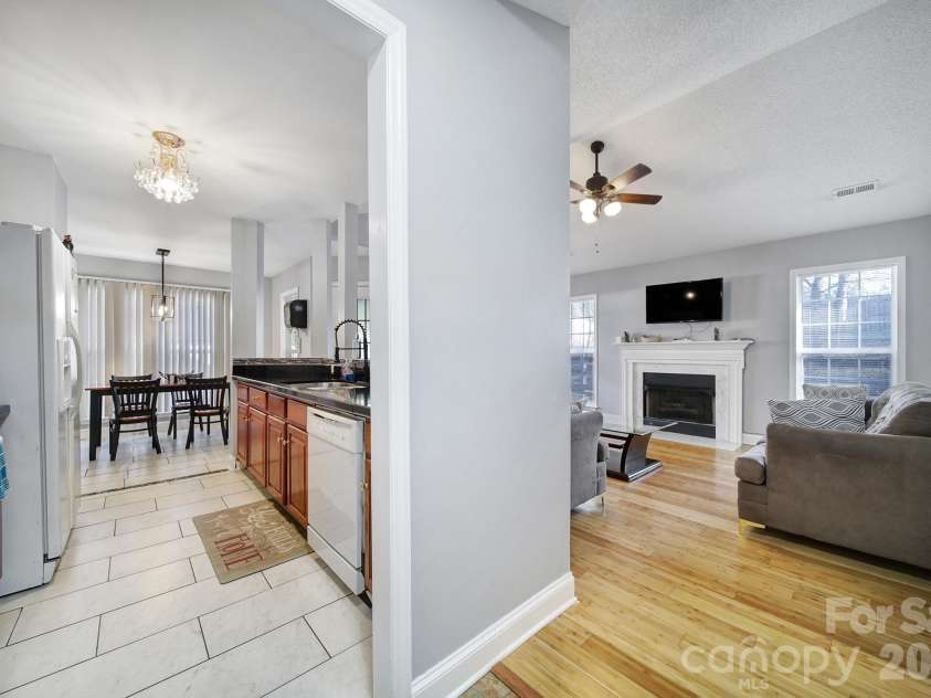 713 Pesca Lane, Matthews, NC 28104.  MLS# CAR4431408, YatesRealty ID 54821. 