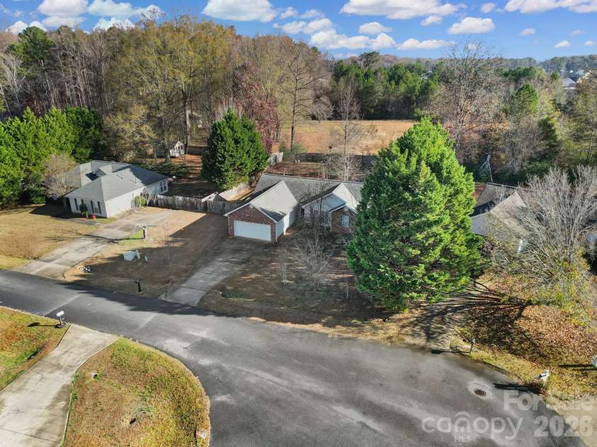 713 Pesca Lane, Matthews, NC 28104.  MLS# CAR4431408, YatesRealty ID 54821. 
