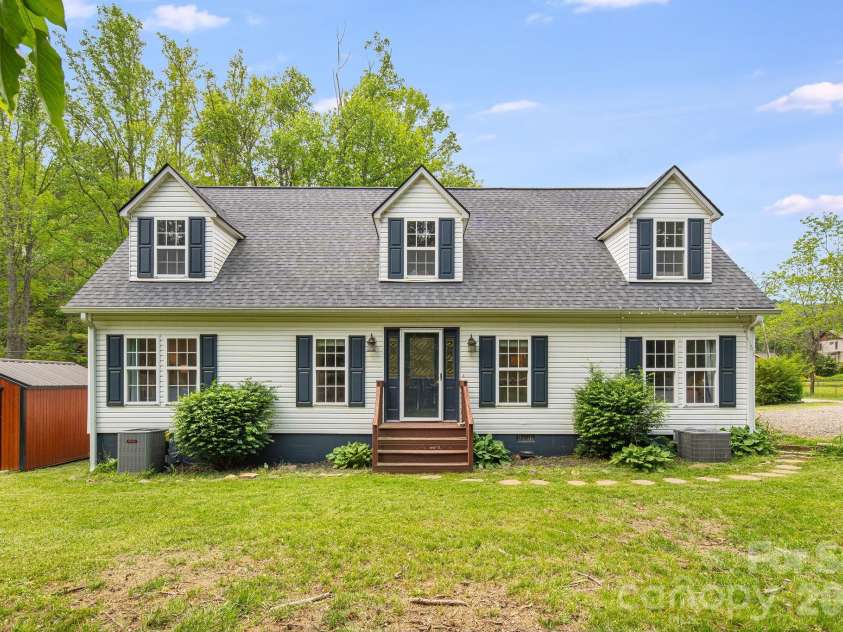 101 McFalls Road, Asheville, NC 28805.  MLS# CAR4430481, YatesRealty ID 54822. 