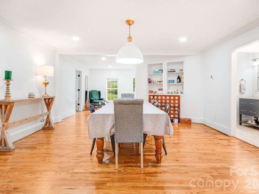 101 McFalls Road, Asheville, NC 28805.  MLS# CAR4430481, YatesRealty ID 54822. 