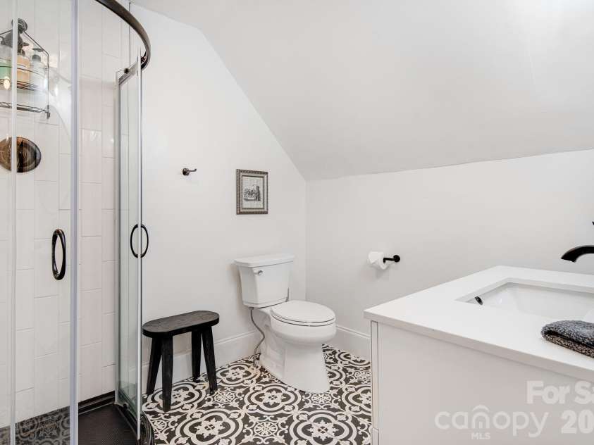101 McFalls Road, Asheville, NC 28805.  MLS# CAR4430481, YatesRealty ID 54822. 