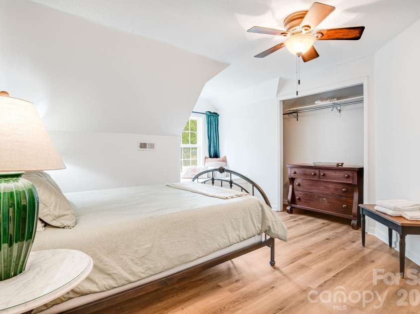 101 McFalls Road, Asheville, NC 28805.  MLS# CAR4430481, YatesRealty ID 54822. 