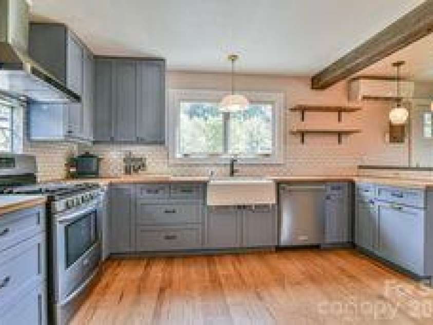 456 Morgan Branch Road, Marshall, NC 28753.  MLS# CAR4431292, YatesRealty ID 54823. 