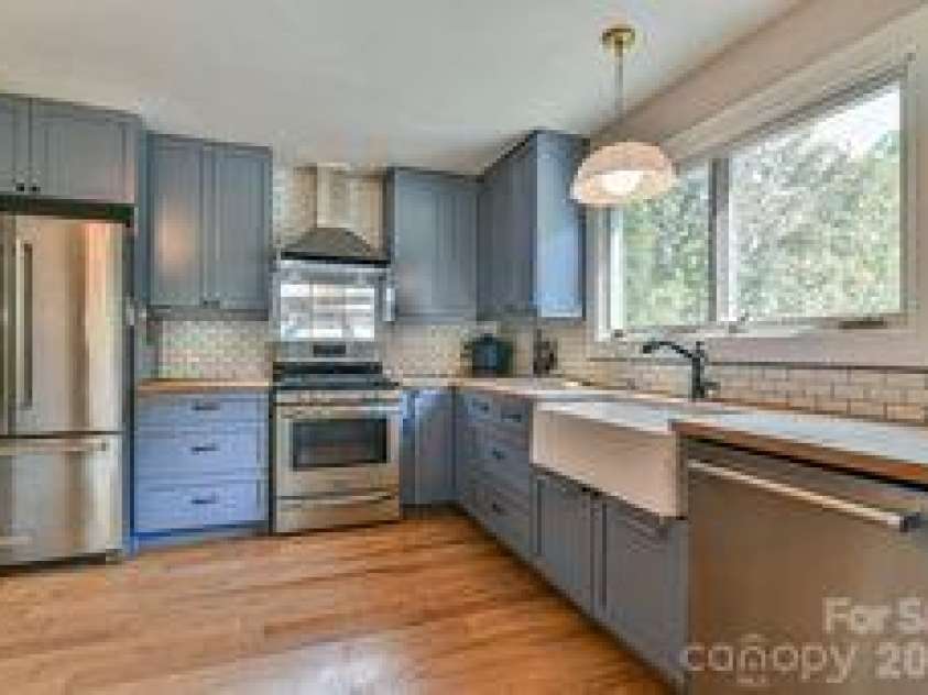 456 Morgan Branch Road, Marshall, NC 28753.  MLS# CAR4431292, YatesRealty ID 54823. 