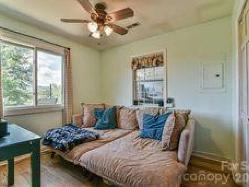 456 Morgan Branch Road, Marshall, NC 28753.  MLS# CAR4431292, YatesRealty ID 54823. 