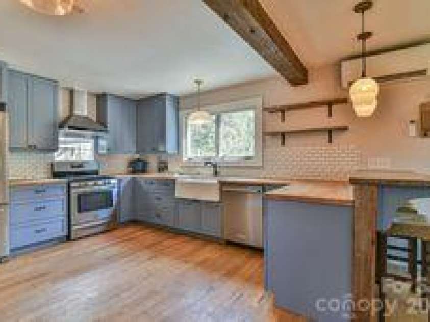 456 Morgan Branch Road, Marshall, NC 28753.  MLS# CAR4431292, YatesRealty ID 54823. 