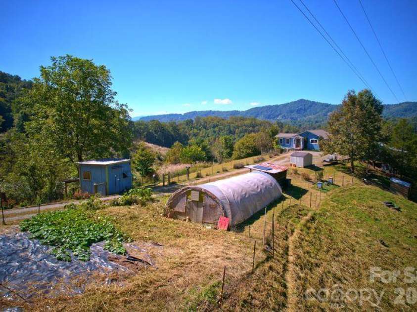 456 Morgan Branch Road, Marshall, NC 28753.  MLS# CAR4431292, YatesRealty ID 54823. 
