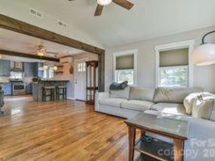 456 Morgan Branch Road, Marshall, NC 28753.  MLS# CAR4431292, YatesRealty ID 54823. Great room
