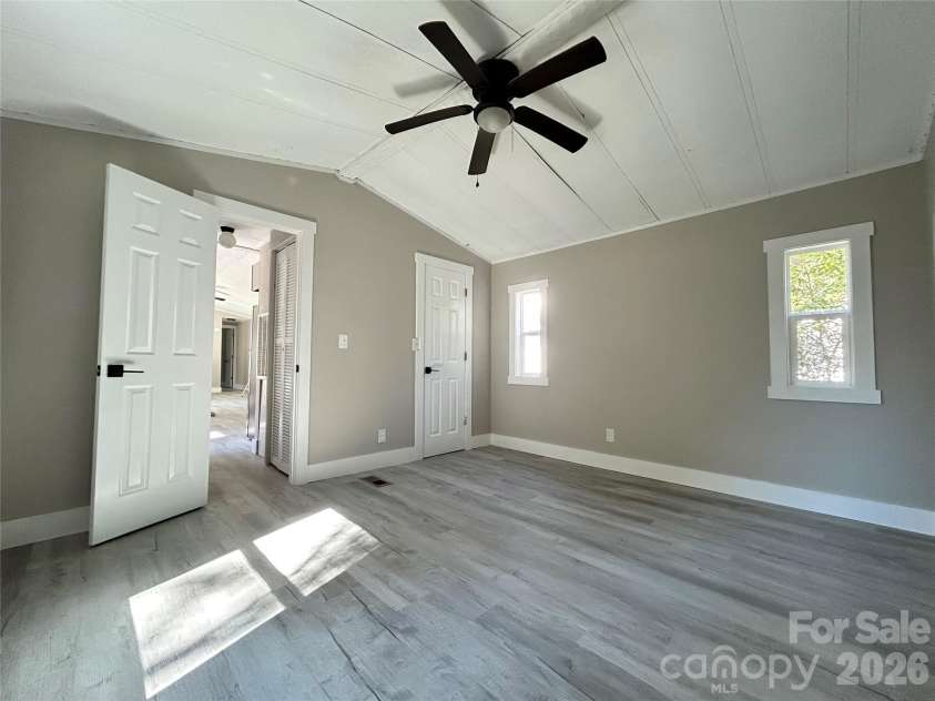 116 Washington Street, York, SC 29745.  MLS# CAR4429947, YatesRealty ID 54826. Primary Bedroom