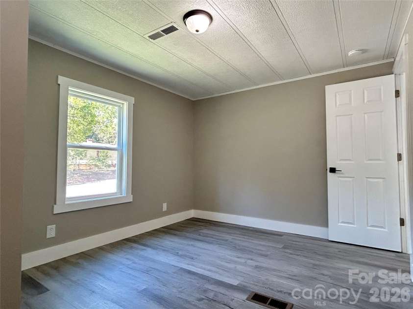 116 Washington Street, York, SC 29745.  MLS# CAR4429947, YatesRealty ID 54826. Second Bedroom
