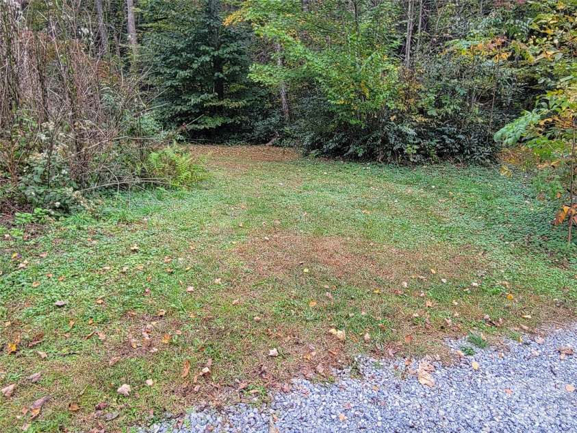 1061 Caldwell Drive, Maggie Valley, NC 28751.  MLS# CAR4429687, YatesRealty ID 54829. 