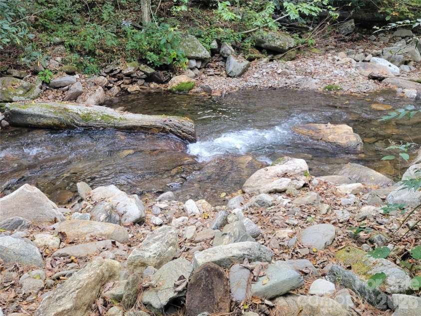 1061 Caldwell Drive, Maggie Valley, NC 28751.  MLS# CAR4429687, YatesRealty ID 54829. 