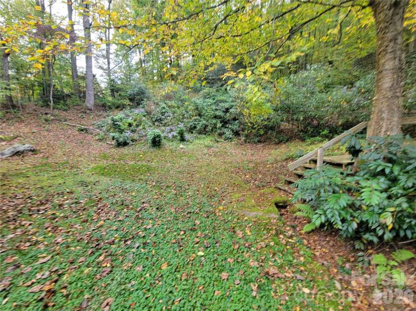 1061 Caldwell Drive, Maggie Valley, NC 28751.  MLS# CAR4429687, YatesRealty ID 54829. 
