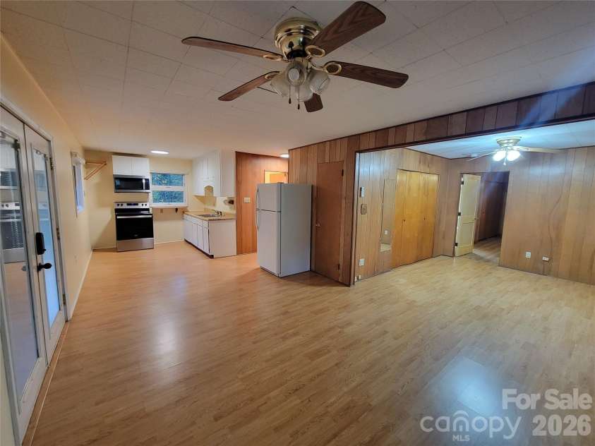 1061 Caldwell Drive, Maggie Valley, NC 28751.  MLS# CAR4429687, YatesRealty ID 54829. 