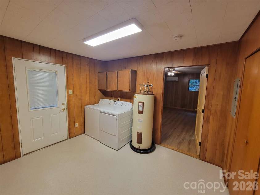 1061 Caldwell Drive, Maggie Valley, NC 28751.  MLS# CAR4429687, YatesRealty ID 54829. 