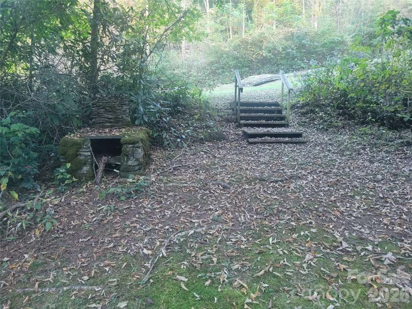 1061 Caldwell Drive, Maggie Valley, NC 28751.  MLS# CAR4429687, YatesRealty ID 54829. 