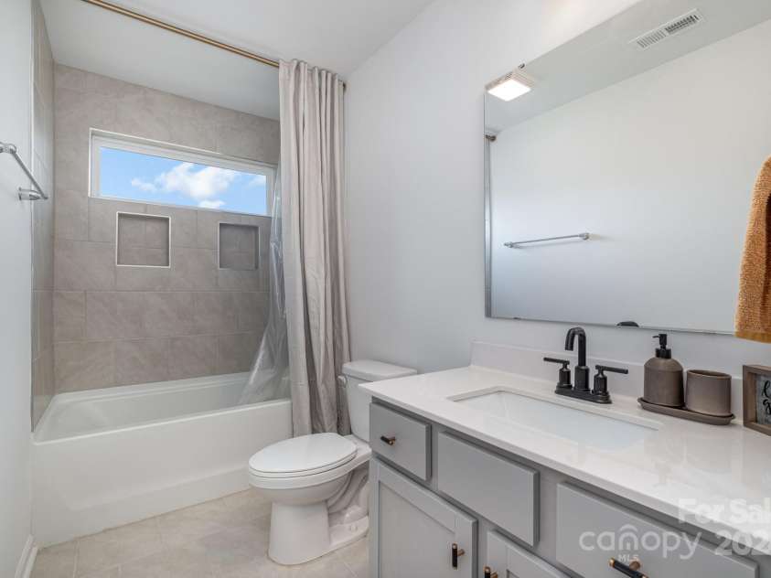 29060 Low Country Lane, Lancaster, SC 29720.  MLS# CAR4164213, YatesRealty ID 5483. 