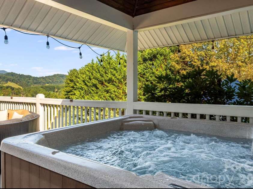 29 Miranda Knoll, Leicester, NC 28748.  MLS# CAR4431431, YatesRealty ID 54830. 