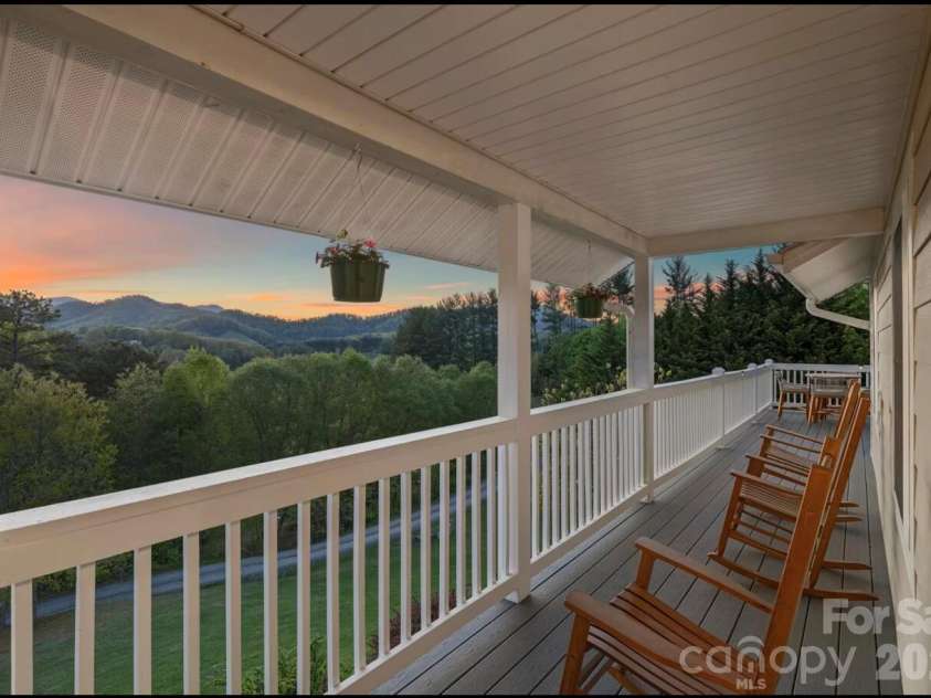 29 Miranda Knoll, Leicester, NC 28748.  MLS# CAR4431431, YatesRealty ID 54830. 