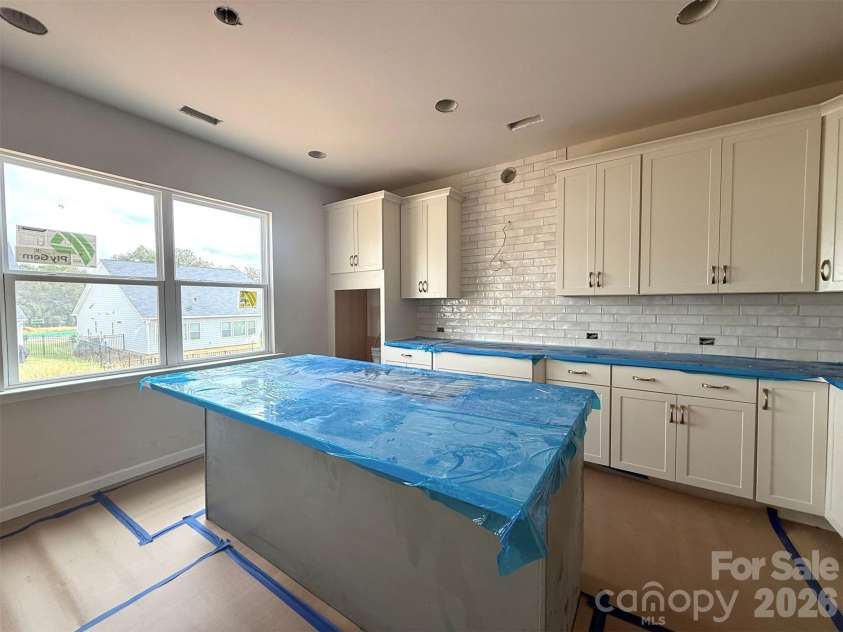 2143 Camber Drive, Gastonia, NC 28054.  MLS# CAR4429903, YatesRealty ID 54832. Kitchen