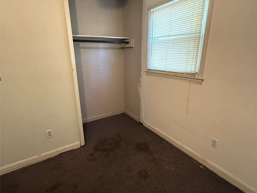 324 Briarwood Drive, Dallas, NC 28034.  MLS# CAR4430828, YatesRealty ID 54833. 