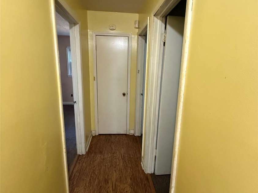 324 Briarwood Drive, Dallas, NC 28034.  MLS# CAR4430828, YatesRealty ID 54833. 
