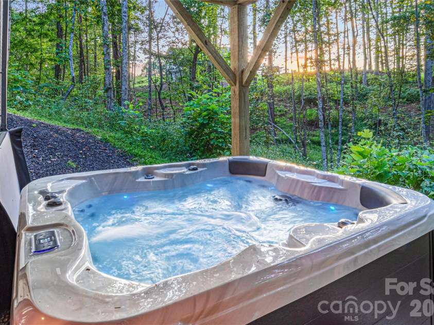 840 Jenkins Valley Road, Alexander, NC 28701.  MLS# CAR4370016, YatesRealty ID 54834. Hot Tub