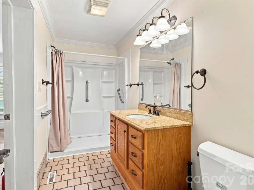 1892 Memorial Highway, Union Grove, NC 28689.  MLS# CAR4431157, YatesRealty ID 54837. Hall bath