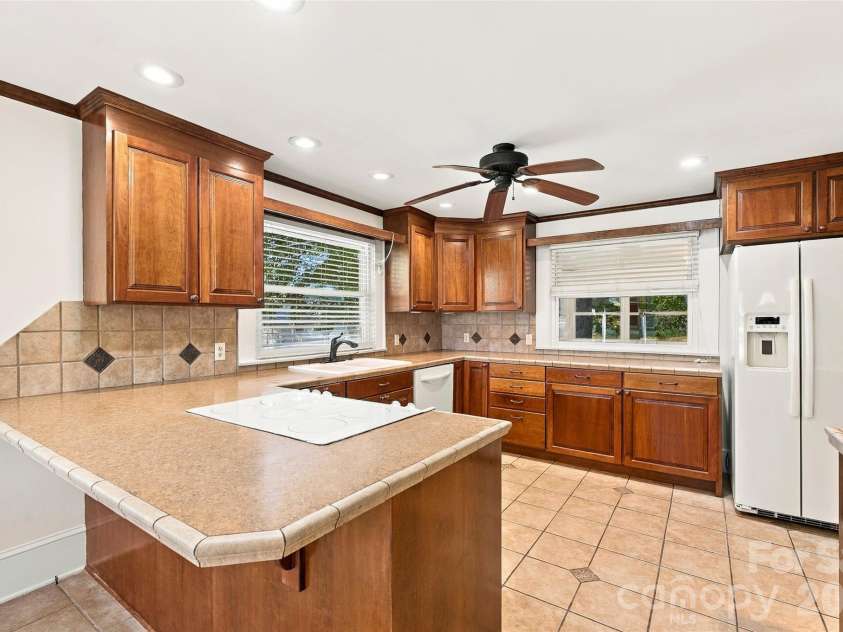 1892 Memorial Highway, Union Grove, NC 28689.  MLS# CAR4431157, YatesRealty ID 54837. Kitchen