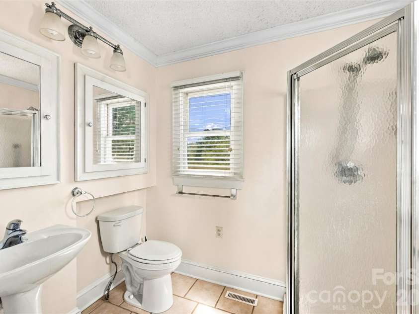 1892 Memorial Highway, Union Grove, NC 28689.  MLS# CAR4431157, YatesRealty ID 54837. Primary Bathroom