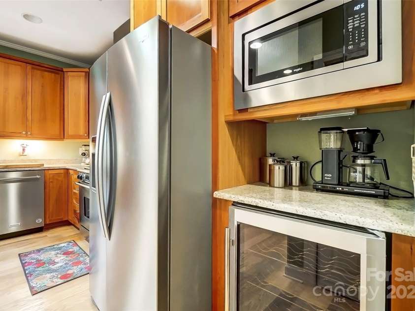 8405 Olde Troon Drive, Charlotte, NC 28277.  MLS# CAR4218471, YatesRealty ID 5484. 