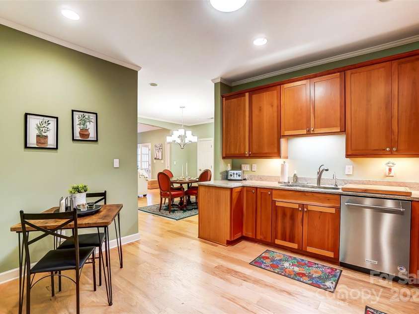 8405 Olde Troon Drive, Charlotte, NC 28277.  MLS# CAR4218471, YatesRealty ID 5484. 