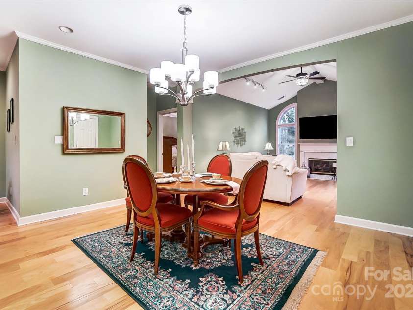 8405 Olde Troon Drive, Charlotte, NC 28277.  MLS# CAR4218471, YatesRealty ID 5484. 