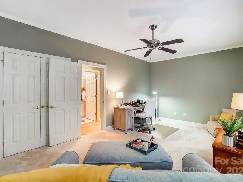 8405 Olde Troon Drive, Charlotte, NC 28277.  MLS# CAR4218471, YatesRealty ID 5484. 