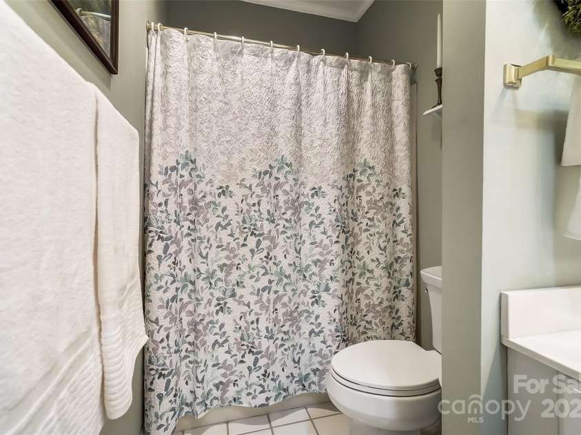 8405 Olde Troon Drive, Charlotte, NC 28277.  MLS# CAR4218471, YatesRealty ID 5484. 