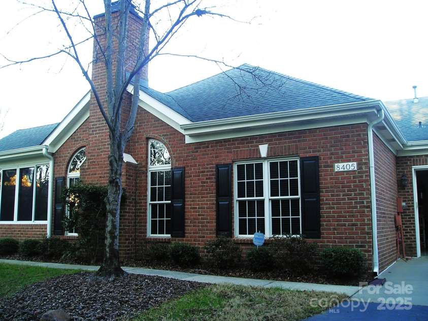 8405 Olde Troon Drive, Charlotte, NC 28277.  MLS# CAR4218471, YatesRealty ID 5484. 