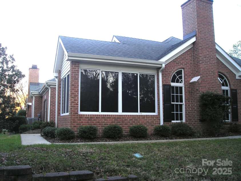 8405 Olde Troon Drive, Charlotte, NC 28277.  MLS# CAR4218471, YatesRealty ID 5484. 