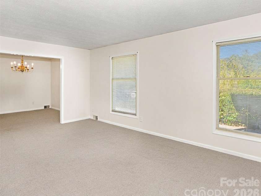 5810 Us 23 Highway, Mars Hill, NC 28754.  MLS# CAR4430509, YatesRealty ID 54840. 