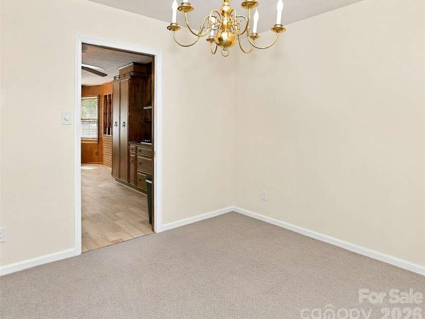 5810 Us 23 Highway, Mars Hill, NC 28754.  MLS# CAR4430509, YatesRealty ID 54840. 